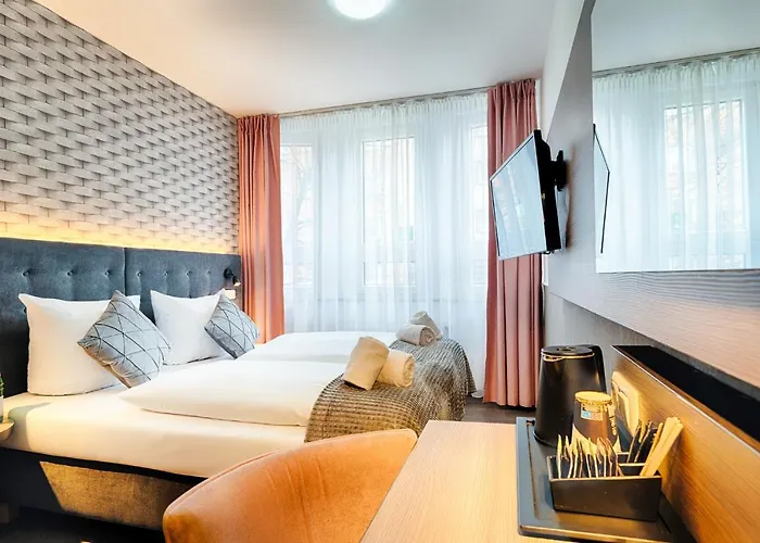 Home Hotel