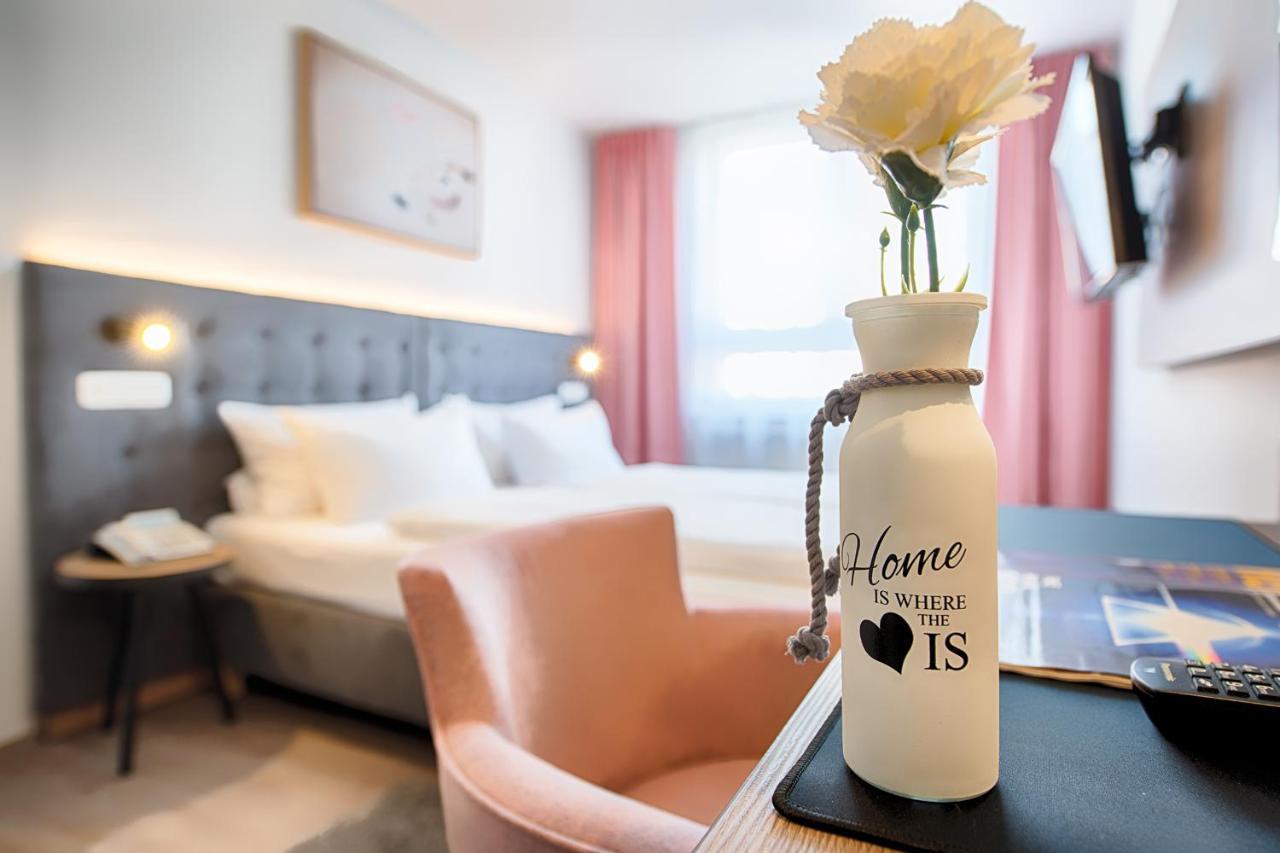 Hotel Home Hotel