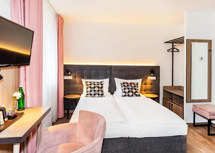 Home Hotel