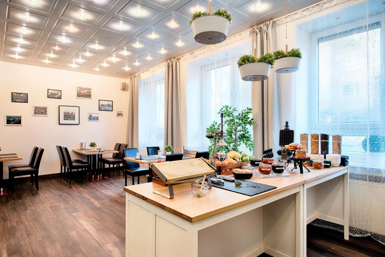 Home Hotel 3*