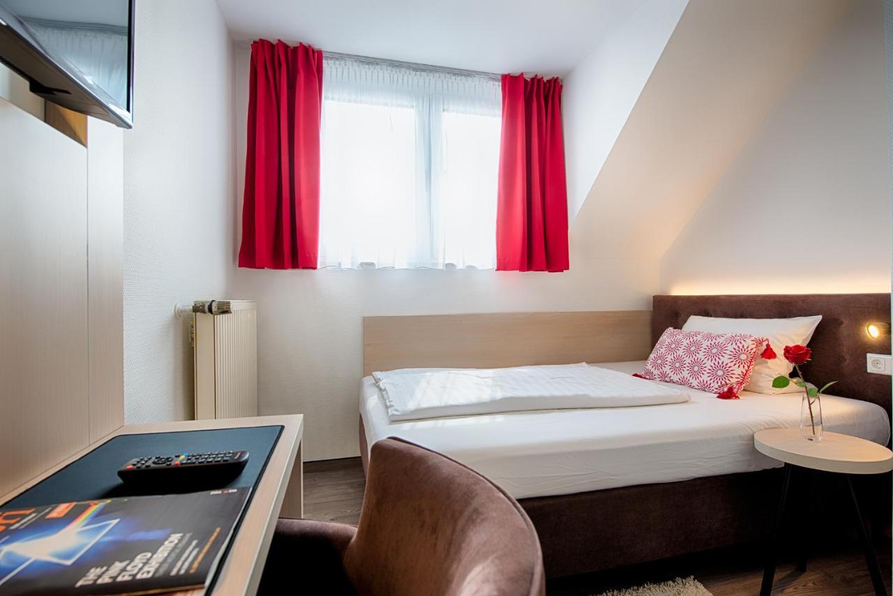 Home Hotel Hotel 3*