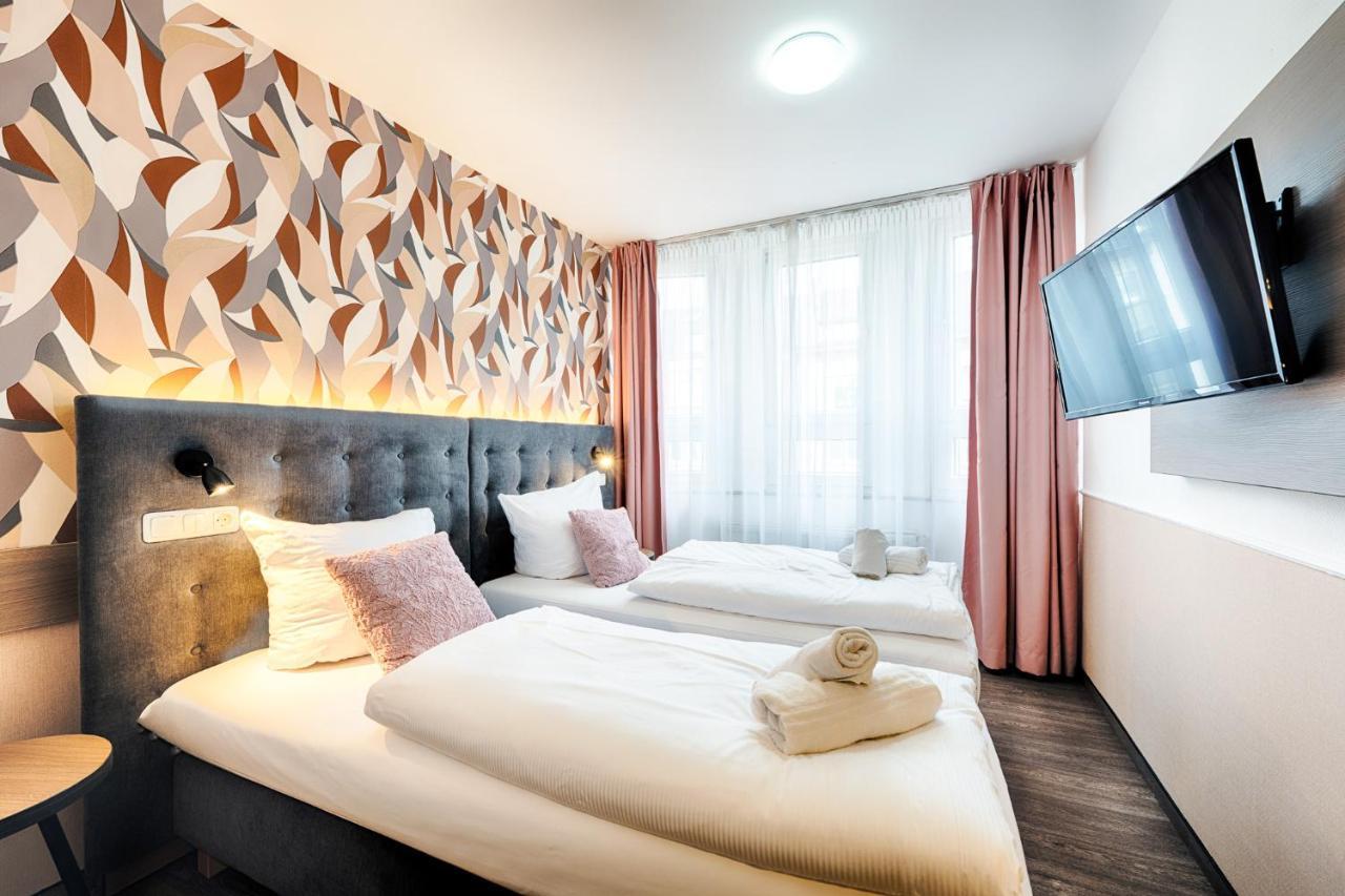 Home Hotel Hotel