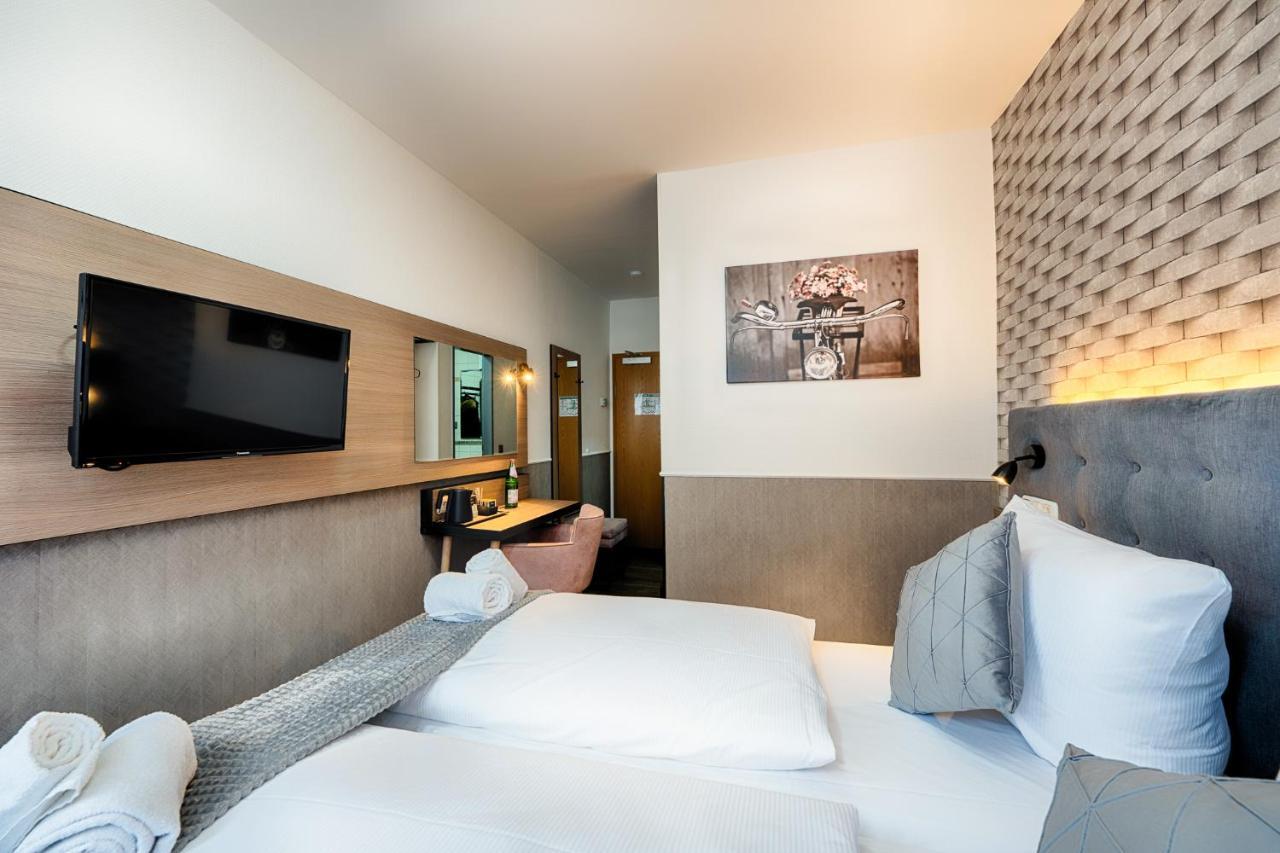 Home Hotel Hotel 3*